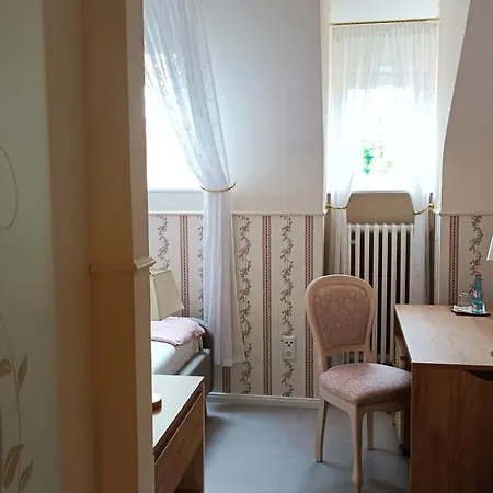 Wilhelmsthal 3*